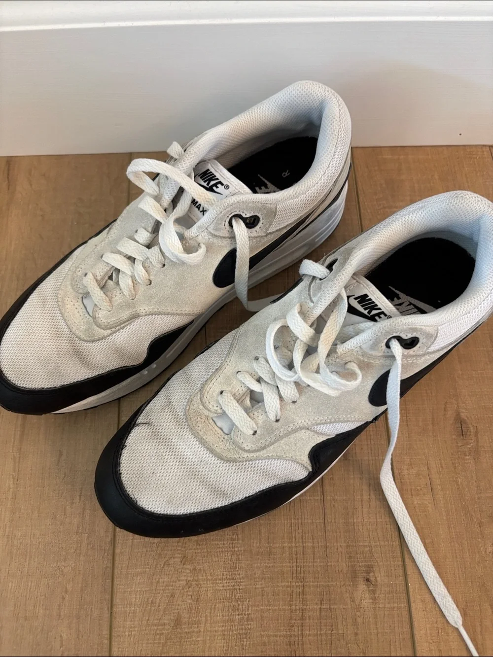 Men’s Nike Air Max size 8.5
